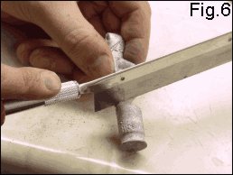 Fig.6 Use blade saw to heavily score large sprues or risk damage to parts.